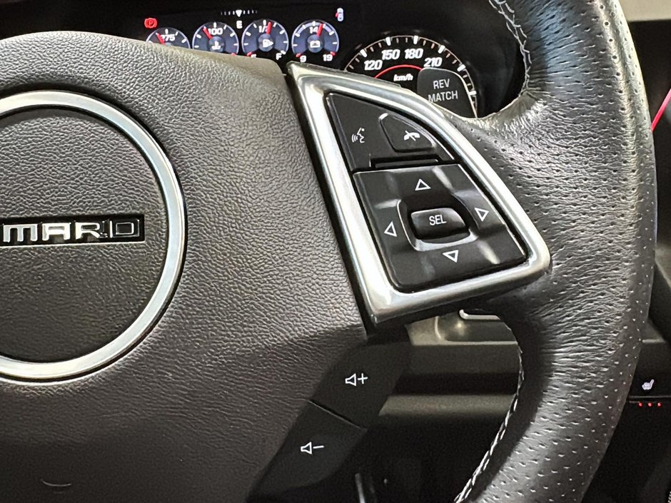 Chevrolet Camaro 2SS BORLA 6 VIT. MAN. TOIT CUIR BOSE GPS CARPLAY 2020-31