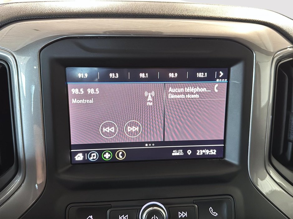 Chevrolet Silverado 1500 LTD CUSTOM 6 PLACES CARPLAY AIR CLIMATISE HITCH 2022-26