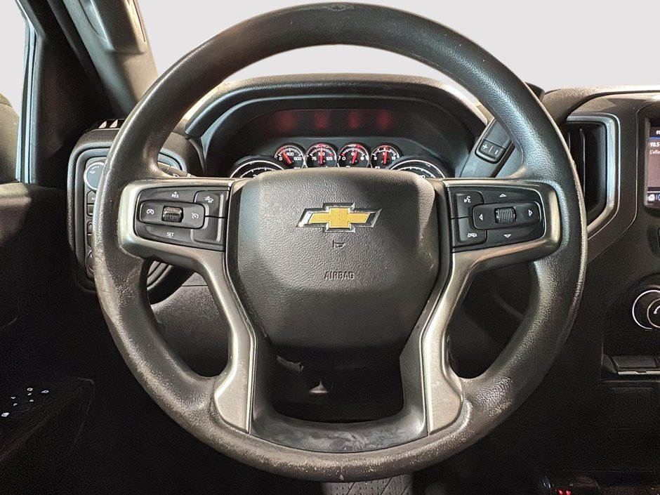 Chevrolet Silverado 1500 LTD CUSTOM 6 PLACES CARPLAY AIR CLIMATISE HITCH 2022-30