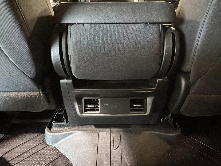 Chevrolet Silverado 1500 LTD CUSTOM 6 PLACES CARPLAY AIR CLIMATISE HITCH 2022-36