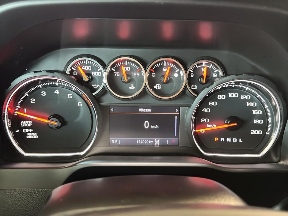 Chevrolet Silverado 1500 LTD CUSTOM 6 PLACES CARPLAY AIR CLIMATISE HITCH 2022-33