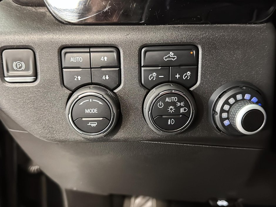 Chevrolet Silverado 1500 LT TRAIL BOSS ZZ1 GPS CARPLAY ACCES SANS CLE 2022-33