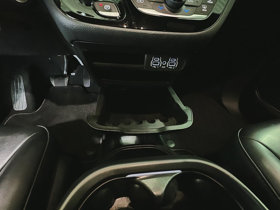 Chrysler Pacifica Hybrid HYBRID PLUG TOURING L CUIR CARPLAY GPS 2023-32