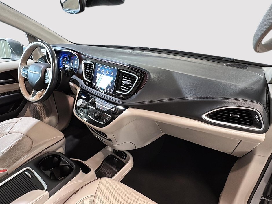 Chrysler Pacifica LIMITED GPS CUIR CARPLAY TOIT 2019-18