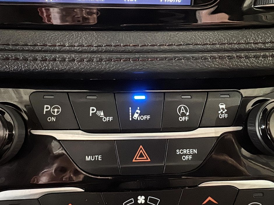 Chrysler Pacifica LIMITED GPS CUIR CARPLAY TOIT 2019-39