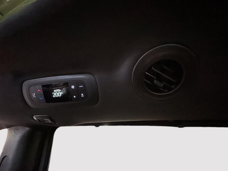 Chrysler Pacifica LIMITED GPS CUIR CARPLAY TOIT 2025-43