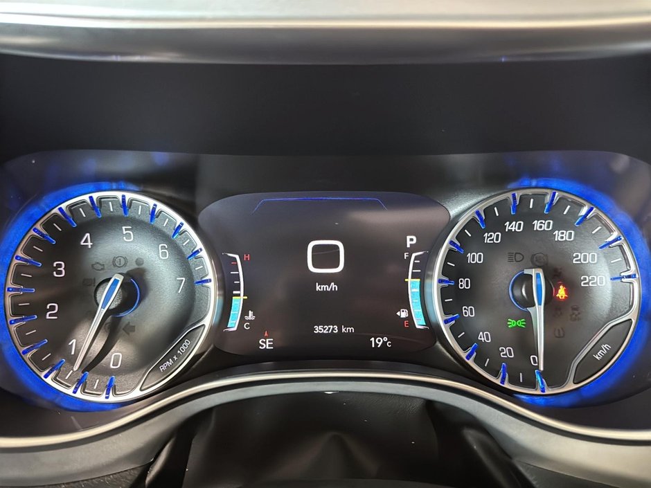 Chrysler Pacifica LIMITED GPS CUIR CARPLAY TOIT 2025-38