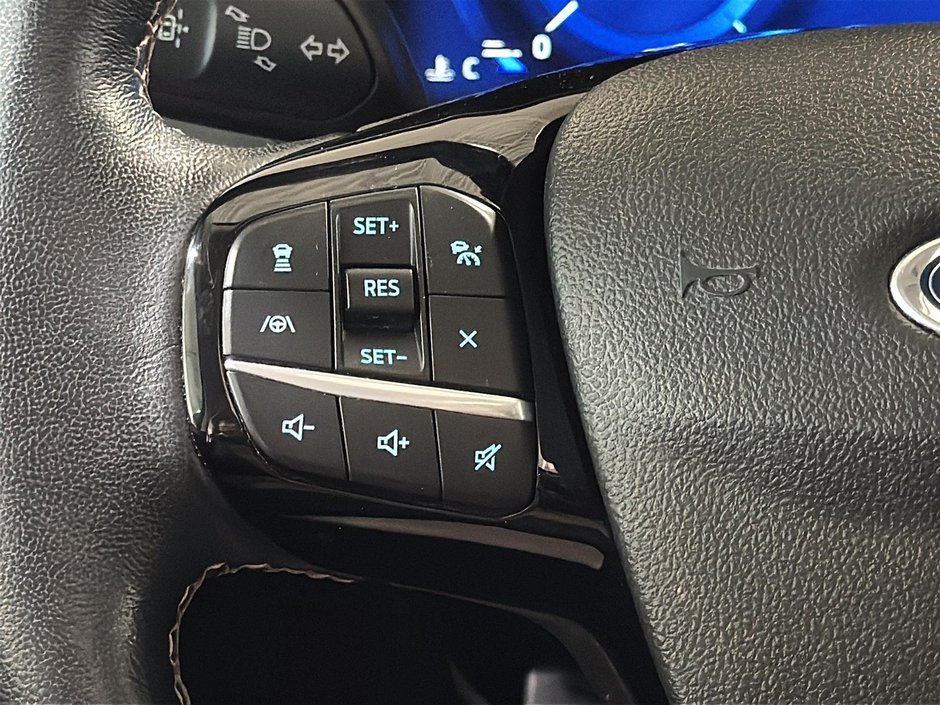 Ford Escape TITANIUM HYBRID AWD TOIT NAV CUIR 2022-37