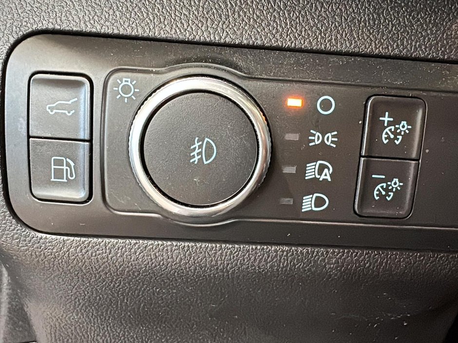 Ford Escape TITANIUM HYBRID AWD TOIT NAV CUIR 2022-42