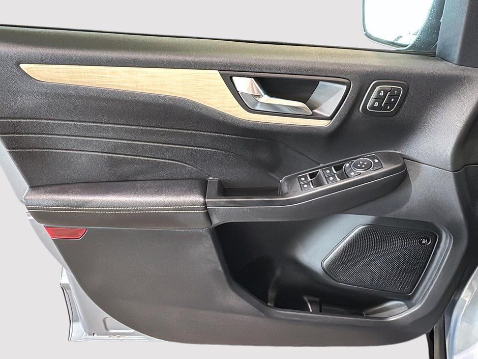 Ford Escape TITANIUM HYBRID AWD TOIT NAV CUIR 2022-19