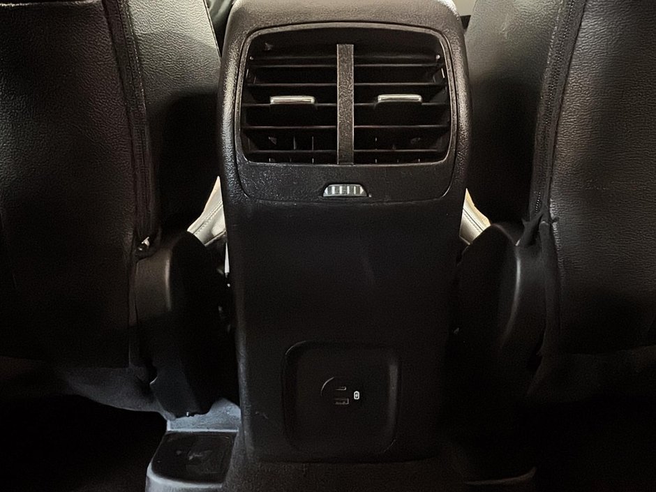 Ford Escape TITANIUM HYBRID AWD TOIT NAV CUIR 2022-45