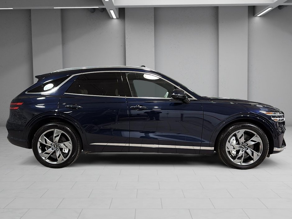 GENESIS Electrified GV70 2.5T PRESTIGE AWD CAM 360 TOIT PANO 2023-9