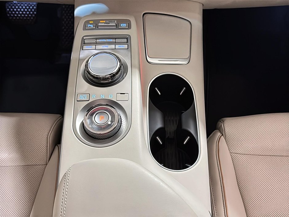 GENESIS Electrified GV70 PRESTIGE AWD TOIT PANORAMIQUE CUIR NAVIGATION 2023-24