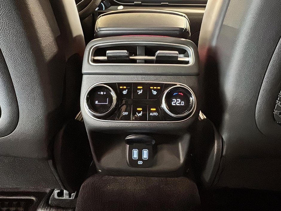 GENESIS Electrified GV70 PRESTIGE AWD TOIT PANORAMIQUE CUIR NAVIGATION 2024-34