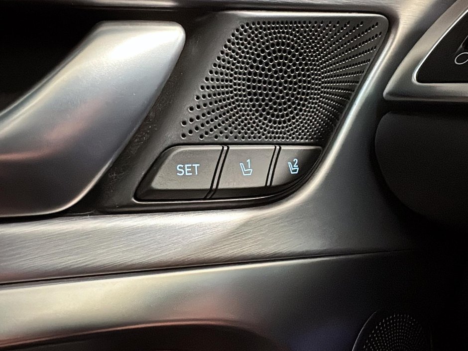 2020 GENESIS G70 2.0T PRESTIGE TOIT OUVRANT GPS CUIR CARPLAY-38