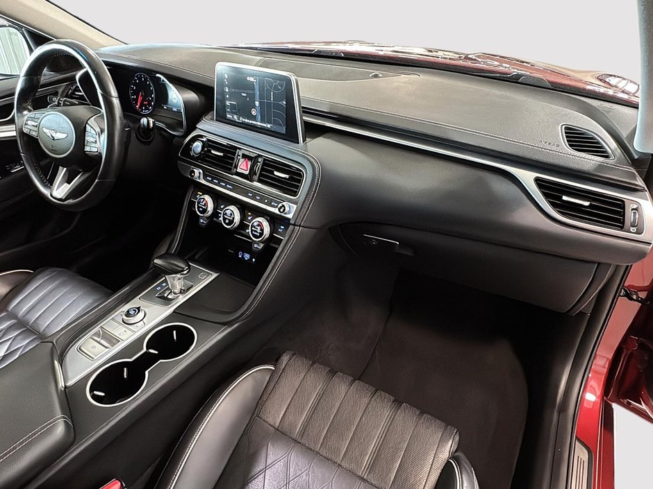 GENESIS G70 3.3T PRESTIGE CUIR TOIT CAMERA GPS 2021-17