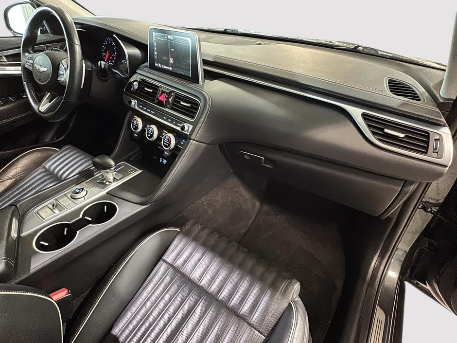 GENESIS G70 2.0T ELITE AWD CUIR TOIT SIEGES CHAUFFANTS CAMERA 2021-18