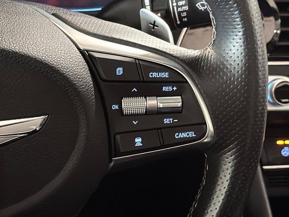 GENESIS G70 2.0T ELITE AWD CUIR TOIT SIEGES CHAUFFANTS CAMERA 2021-34