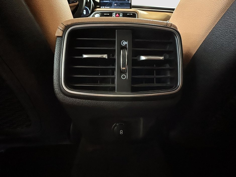GENESIS G70 3.3T V6 ADVANCED CUIR CHAUFFANT CAMERA GPS 2022-35