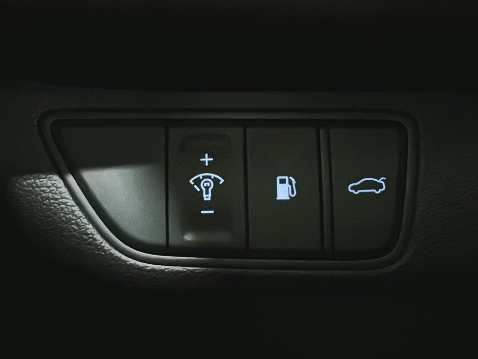 2022 GENESIS G70 2.0T ADVANCED AWD TOIT OUVRANT CUIR GPS-36