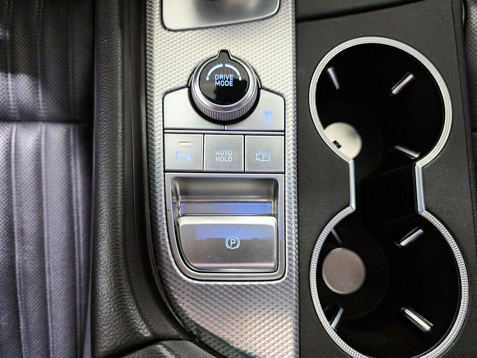 GENESIS G70 2.0T ADVANCED AWD 252HP CUIR TOIT NAV CAMERA 2023-21