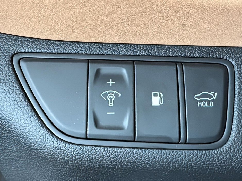 GENESIS G70 2.0T PRESTIGE AWD TOIT OUVRANT NAVIGATION CUIR 2023-42