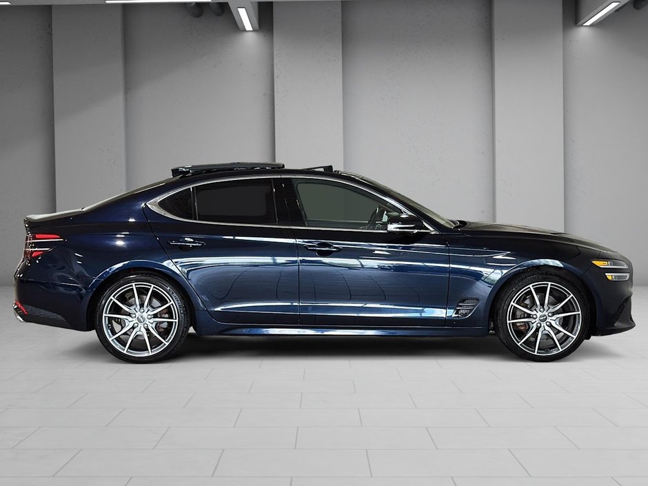 GENESIS G70 2.0T PRESTIGE AWD TOIT OUVRANT NAVIGATION CUIR 2023-16