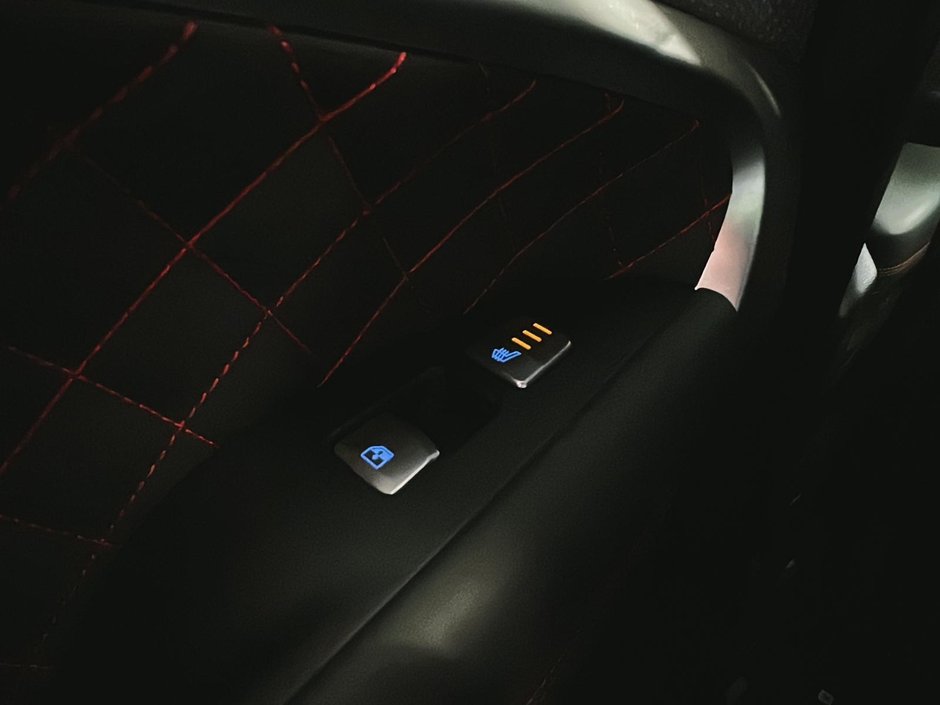 GENESIS G70 3.3T SPORT CUIR CHAUFFANT CAMERA GPS 2023-42