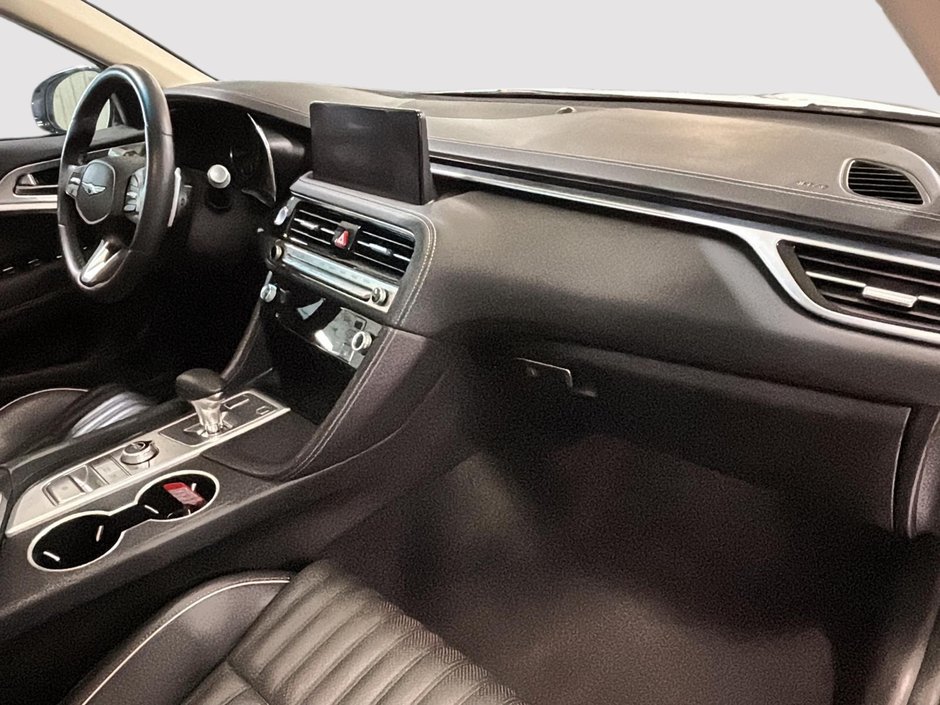 GENESIS G70 2.5T ADVANCED AWD CUIR TOIT PANO CAMERA NAV 2025-11