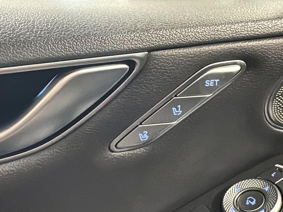 GENESIS G80 3.5T SPORT PLUS TOIT PANO GPS CUIR SIEGE MASSANT 2023-37