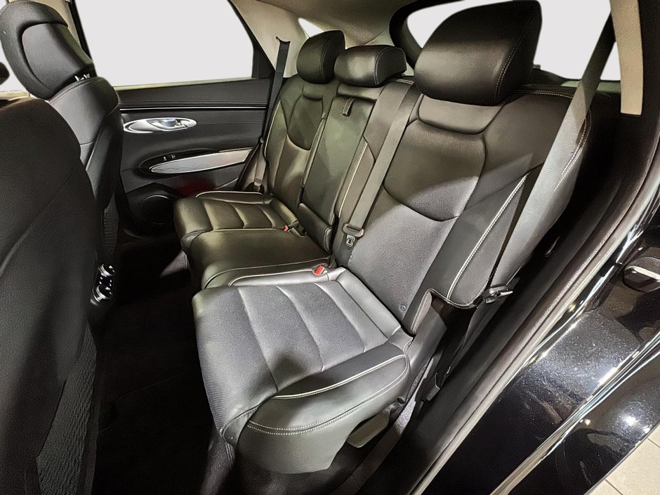 GENESIS GV70 2.5T ADVANCED AWD 300HP TOIT GPS CUIR MAGS 2022-22