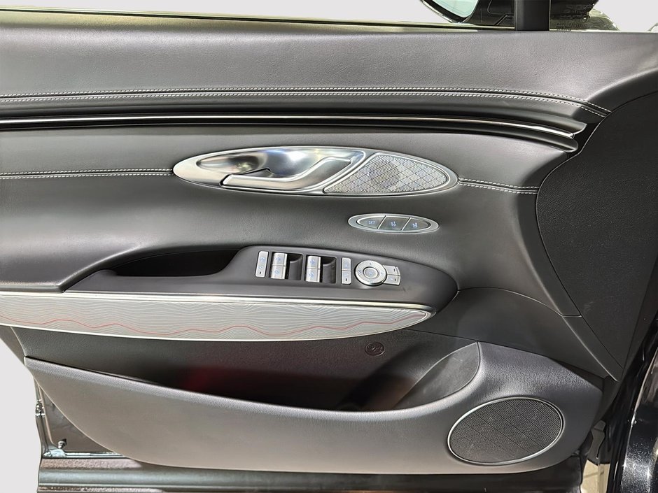 GENESIS GV70 2.5T ADVANCED AWD 300HP TOIT GPS CUIR MAGS 2022-19