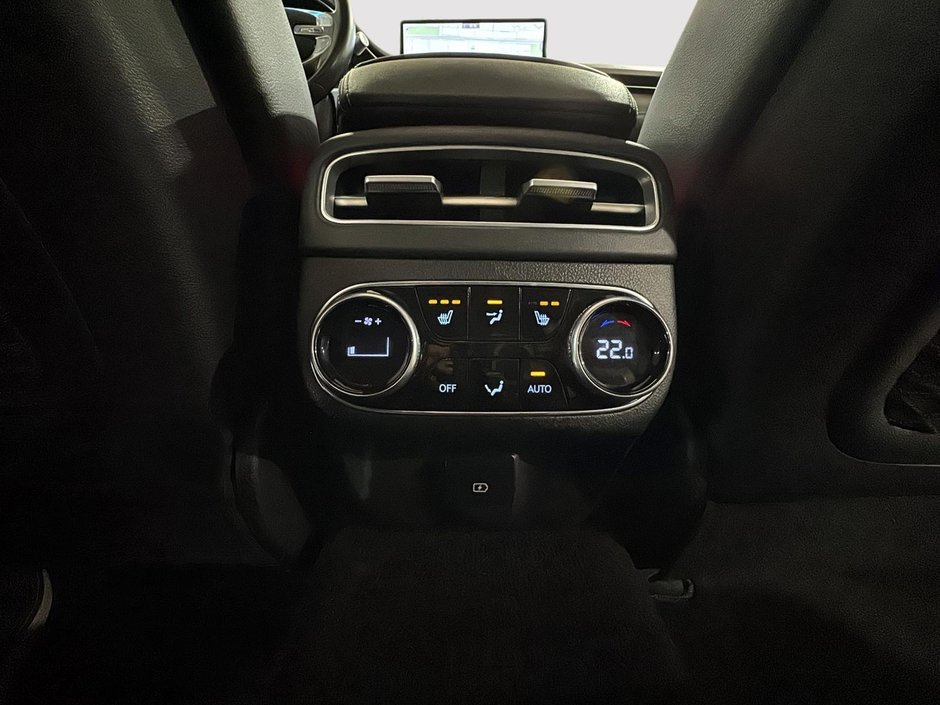 GENESIS GV70 2.5T ADVANCED AWD 300HP TOIT GPS CUIR MAGS 2022-38