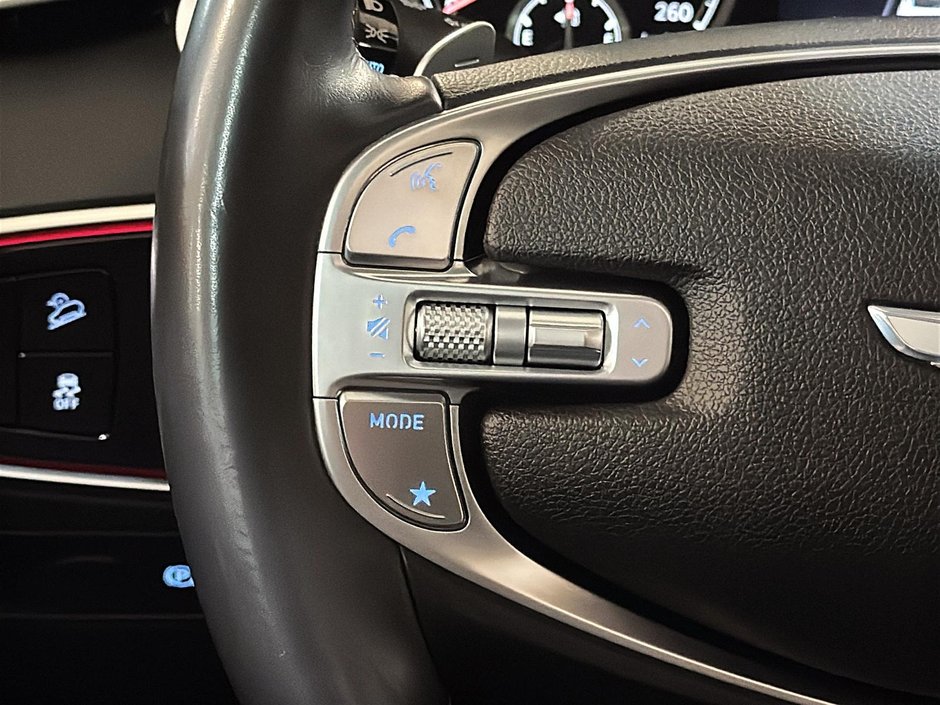 GENESIS GV70 2.5T ADVANCED AWD 300HP TOIT GPS CUIR MAGS 2022-33
