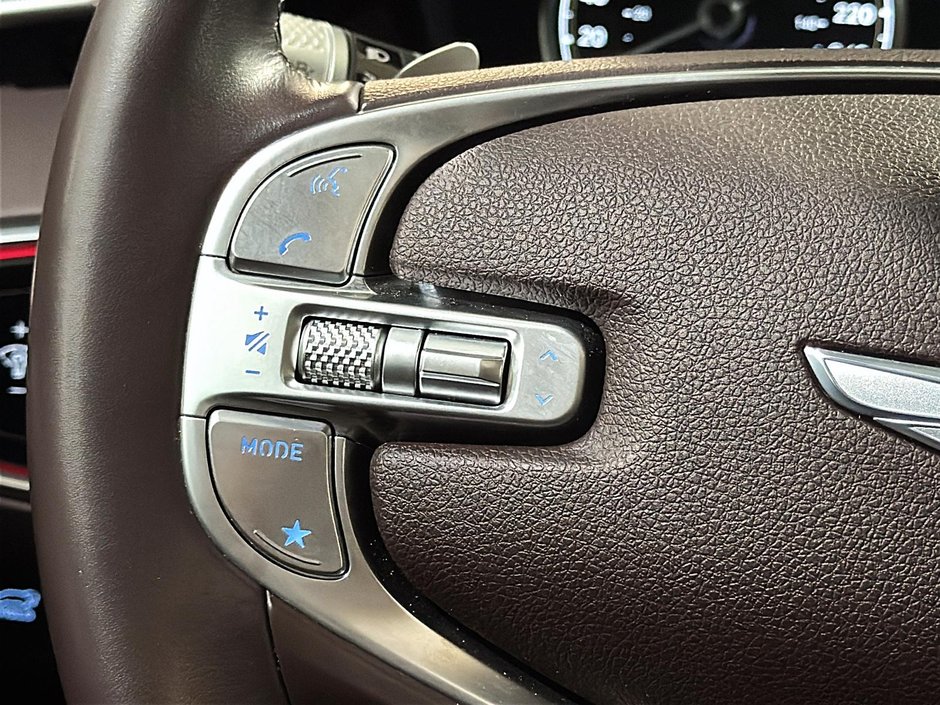 GENESIS GV70 2.5T ADVANCED AWD 300HP TOIT NAV CUIR MAGS 2023-36