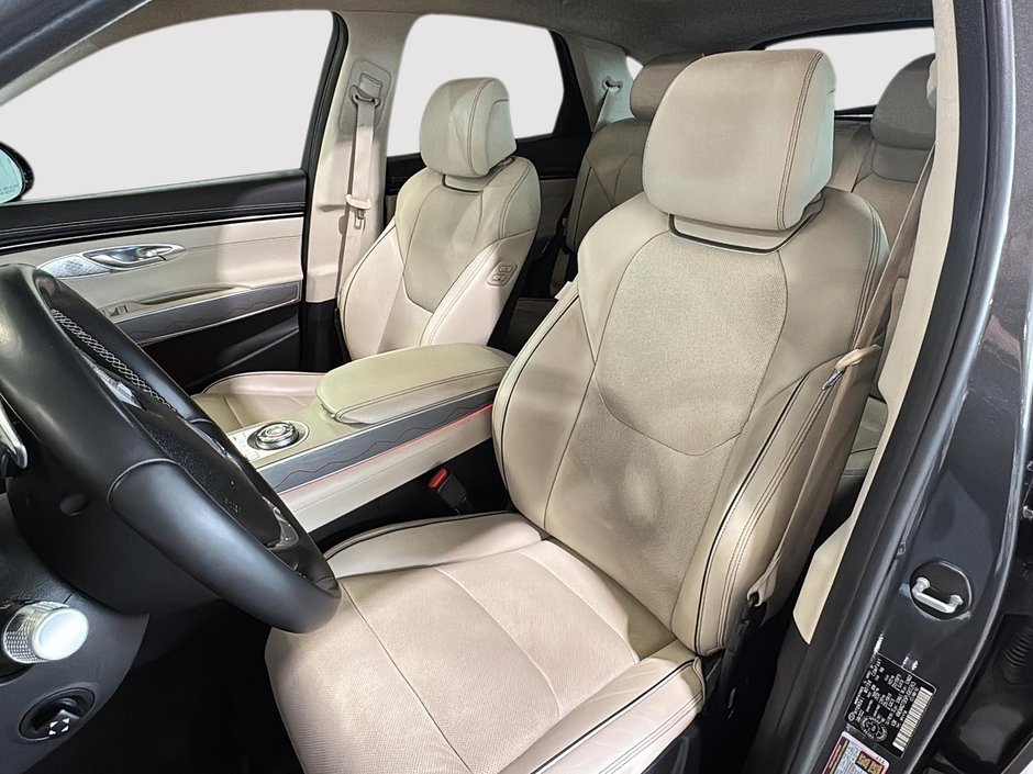GENESIS GV70 2.5T ADVANCED AWD 300HP TOIT NAV CUIR MAGS 2023-14