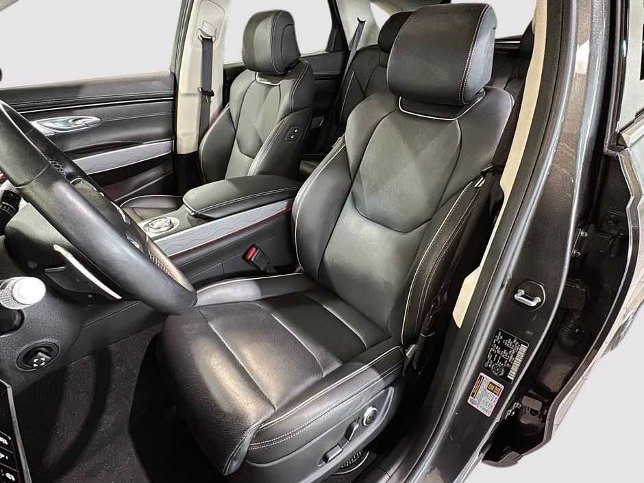 GENESIS GV70 2.5T ADVANCED AWD CUIR TOIT PANO CAMERA NAV 2023-20