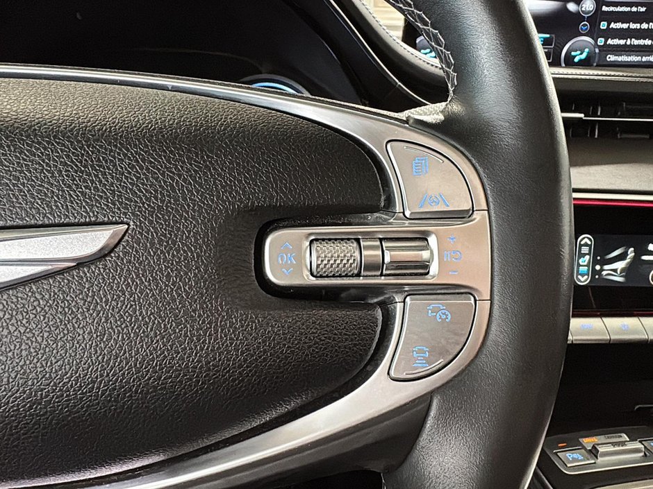 GENESIS GV70 2.5T ADVANCED AWD CUIR TOIT PANO CAMERA NAV 2023-35