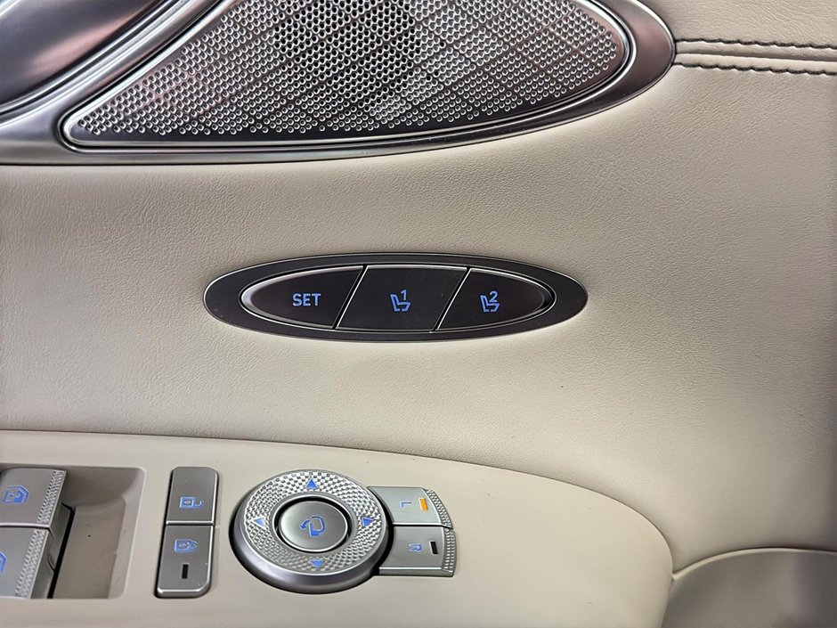 GENESIS GV70 2.5T ADVANCED CUIR TOIT GPS 2024-38