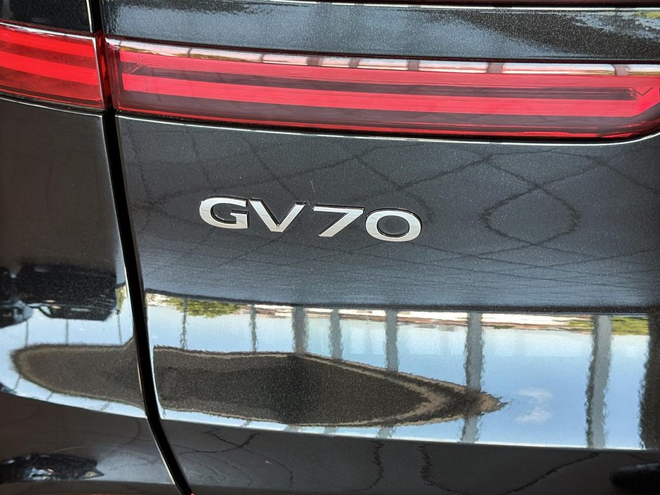 2024 GENESIS GV70 2.5T ADVANCED PLUS TOIT CUIR CHAUFFANTS CAM360 GPS-12
