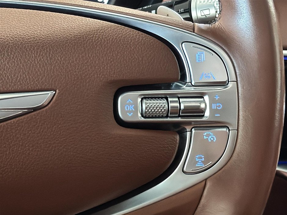 GENESIS GV70 2.5T ADVANCED PLUS TOIT CUIR CHAUFFANTS CAM360 GPS 2024-35