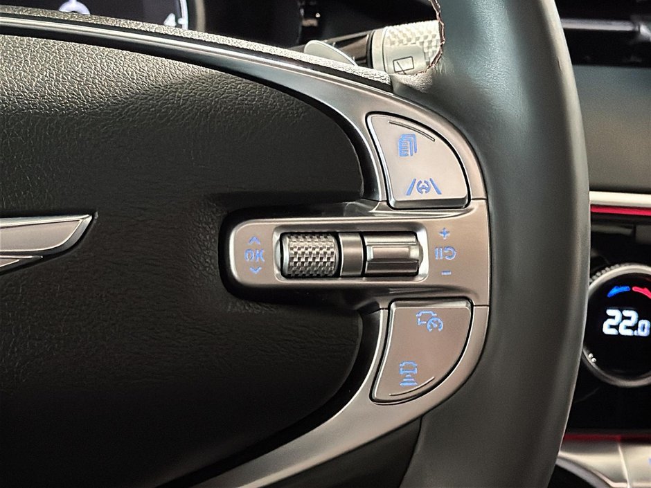 GENESIS GV70 2.5T ADVANCED PLUS TOIT CUIR CHAUFFANTS CAM360 GPS 2024-34