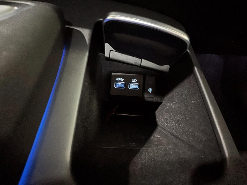 GENESIS GV70 3.5T SPORT PLUS AWD 375HP HUD TOIT OUVRANT CUIR 2025-38