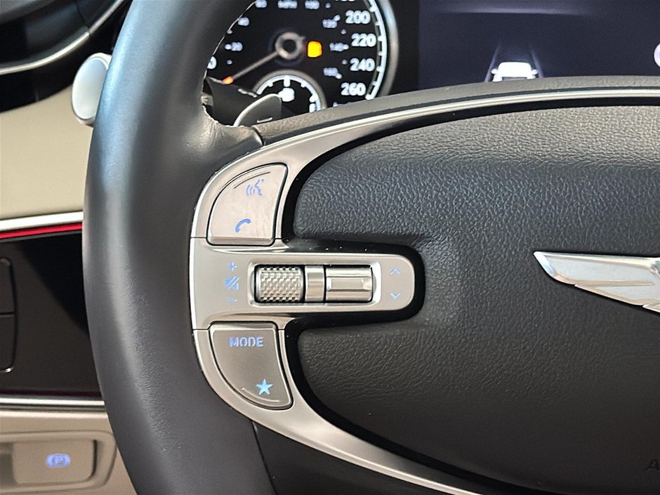 GENESIS GV70 2.5T ADVANCED PLUS TOIT CUIR CHAUFFANTS CAM GPS 2025-33