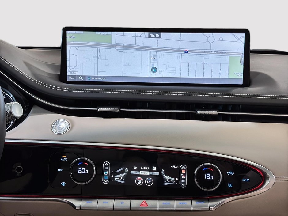 GENESIS GV70 2.5T ADVANCED PLUS TOIT CUIR CHAUFFANTS CAM GPS 2025-25