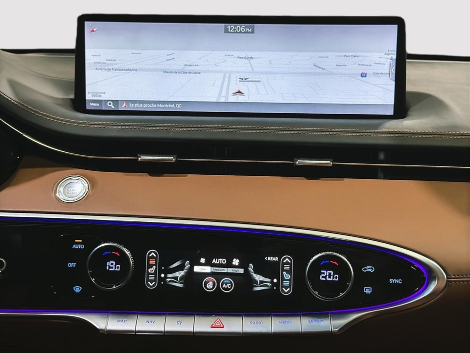 GENESIS GV70 2.5T PRESTIGE AWD CAM 360 SIEGE MASSAGE TOIT PANO 2025-25