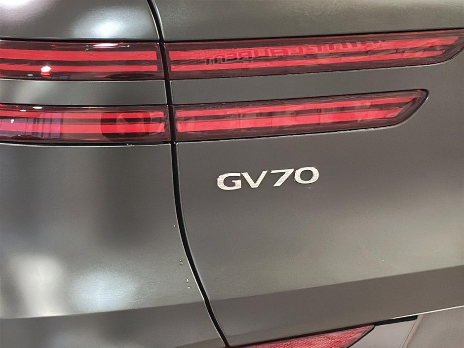 GENESIS GV70 PRESTIGE PEINTURE MAT AWD TOIT CAM 360 PARK ASSIST 2026-7