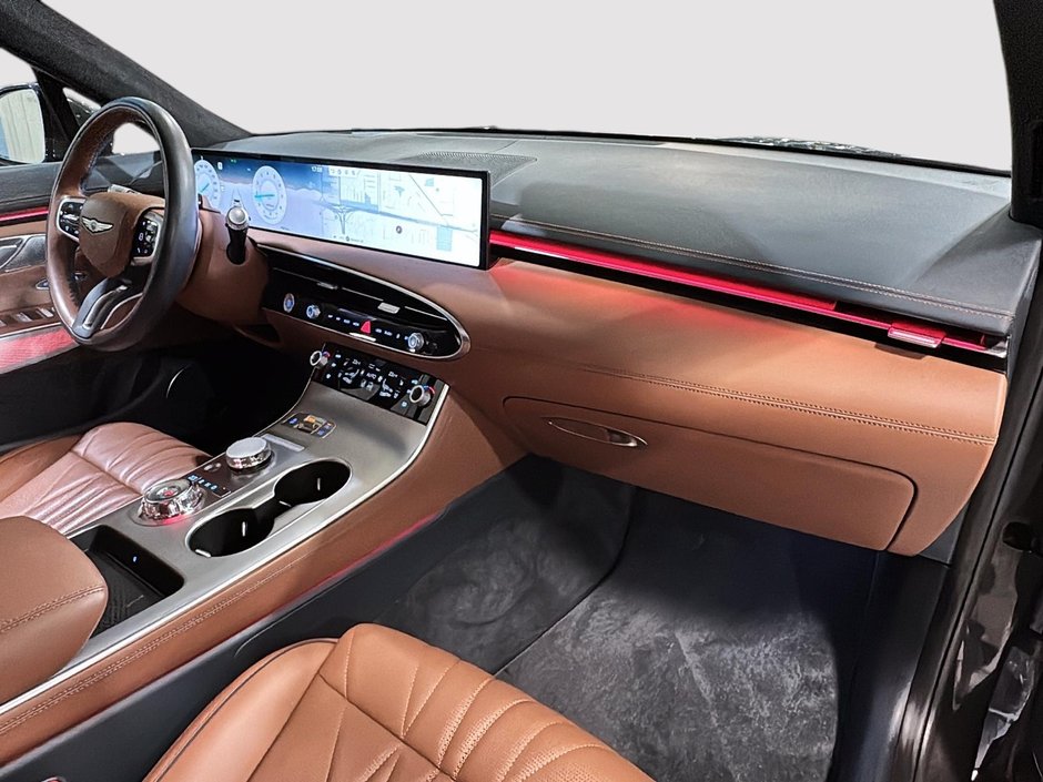 GENESIS GV70 PRESTIGE AWD TOIT PANO CUIR GPS HITCH 2026-18