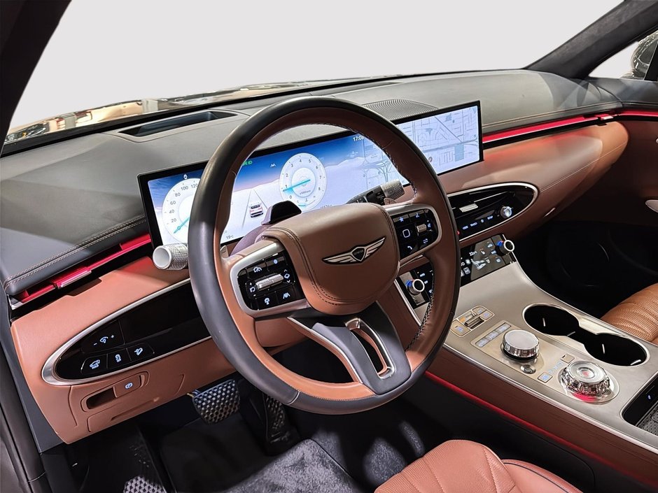 GENESIS GV70 PRESTIGE AWD TOIT PANO CUIR GPS HITCH 2026-3