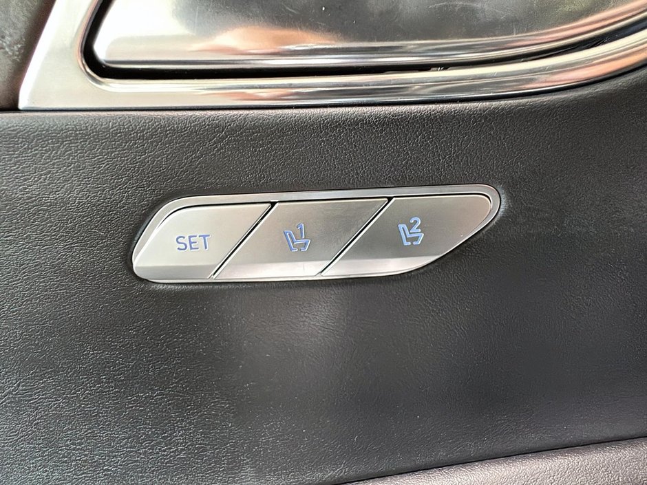 GENESIS GV80 PRESTIGE 3.5T AWD 375HP TOIT CAM 360 GRISE MATTE 2025-40